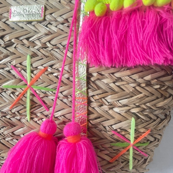 Lilly Pulitzer Straw Baja Tassel Pompom Colorful Tote Beach Pool Vacation - Picture 2 of 9